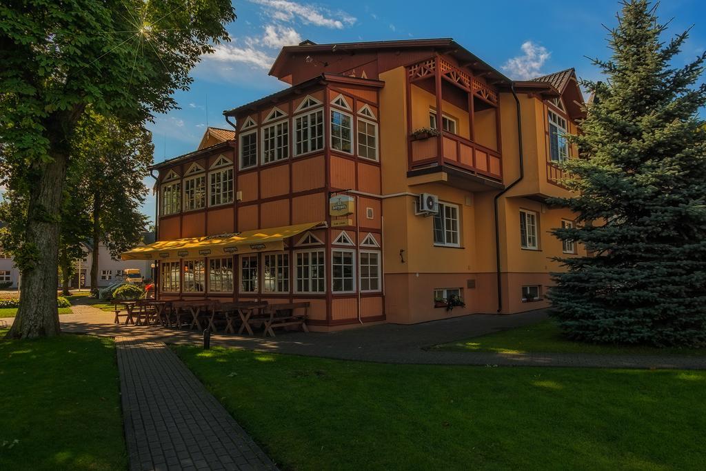 Vila Flora Juodkrantė Exterior foto
